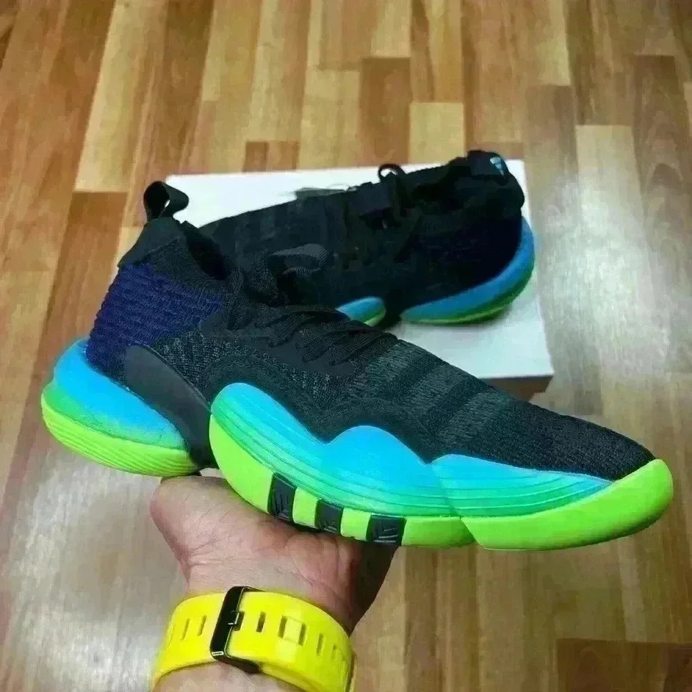 💰HUGE CLEARANCE SALE 💰 Adidas Trae Young 2 Boost Mens Basketball Shoes Size  8 - Picture 2 of 12